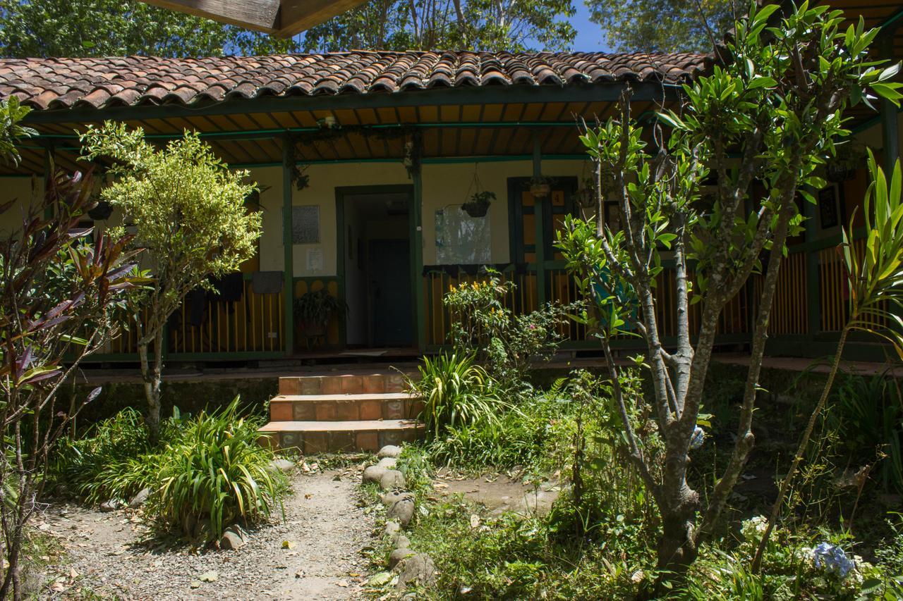سالنتو The Plantation House Travellers Hostel المظهر الخارجي الصورة